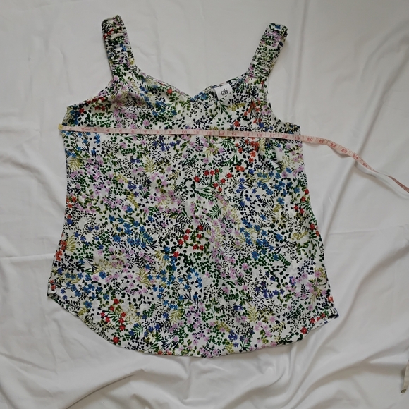 Cabi Wome's Floral Sleeveless Top - Picture 6 of 8